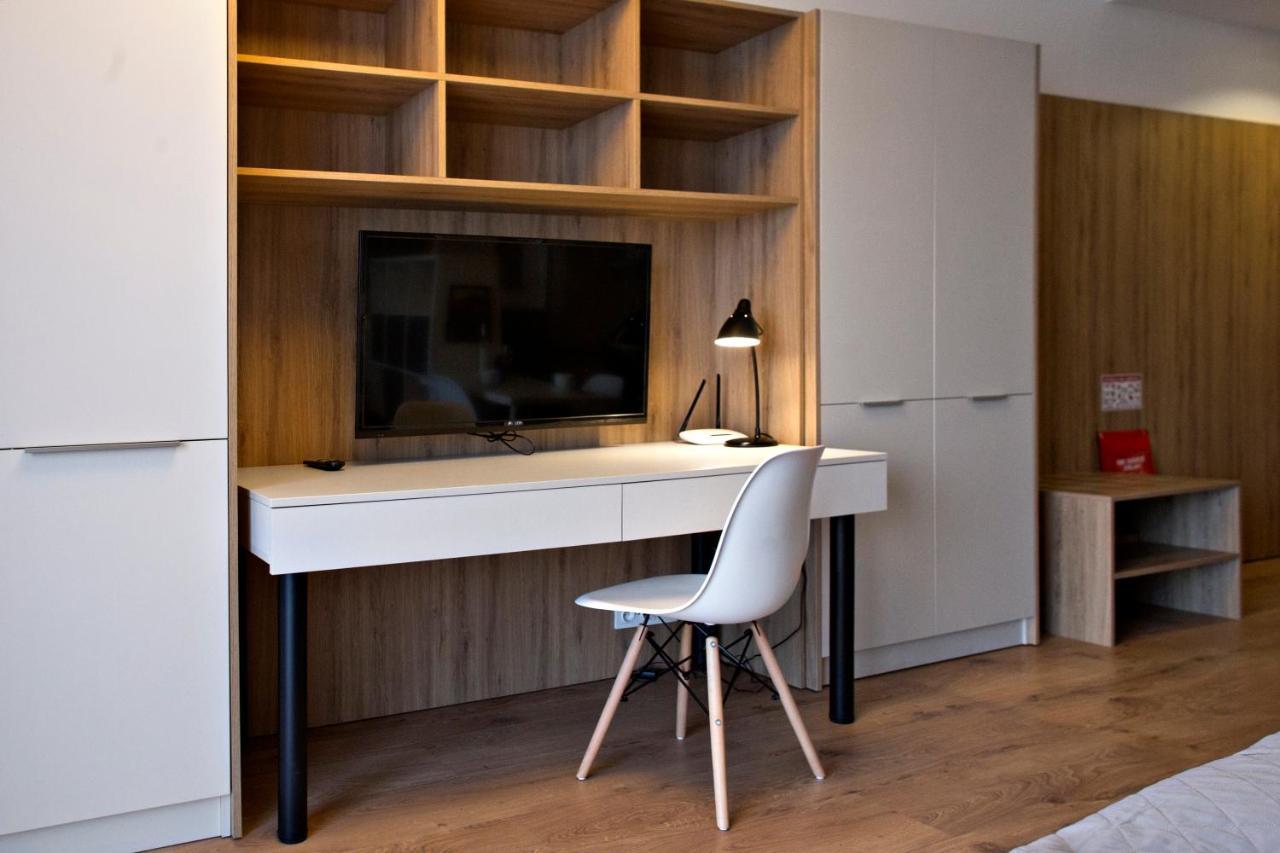 Wolska Serviced Apartments Varsavia Esterno foto