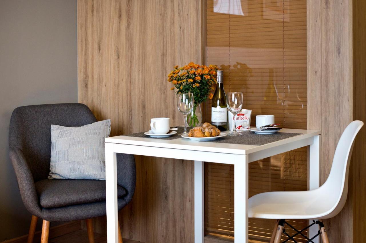 Wolska Serviced Apartments Varsavia Esterno foto
