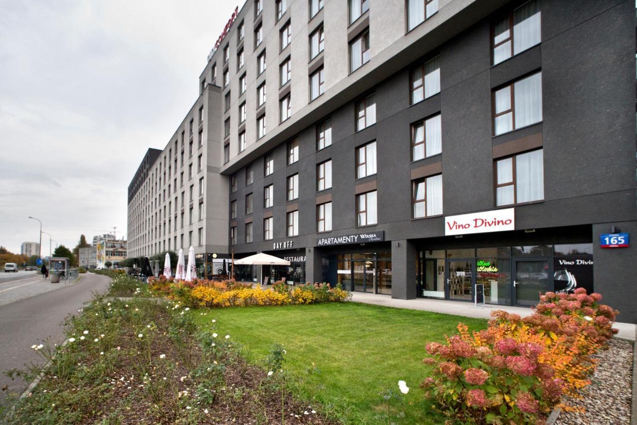 Wolska Serviced Apartments Varsavia Esterno foto