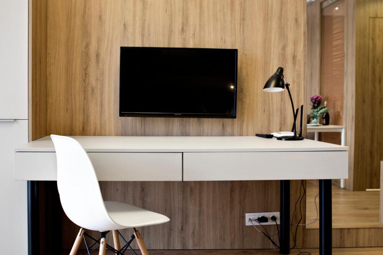Wolska Serviced Apartments Varsavia Esterno foto
