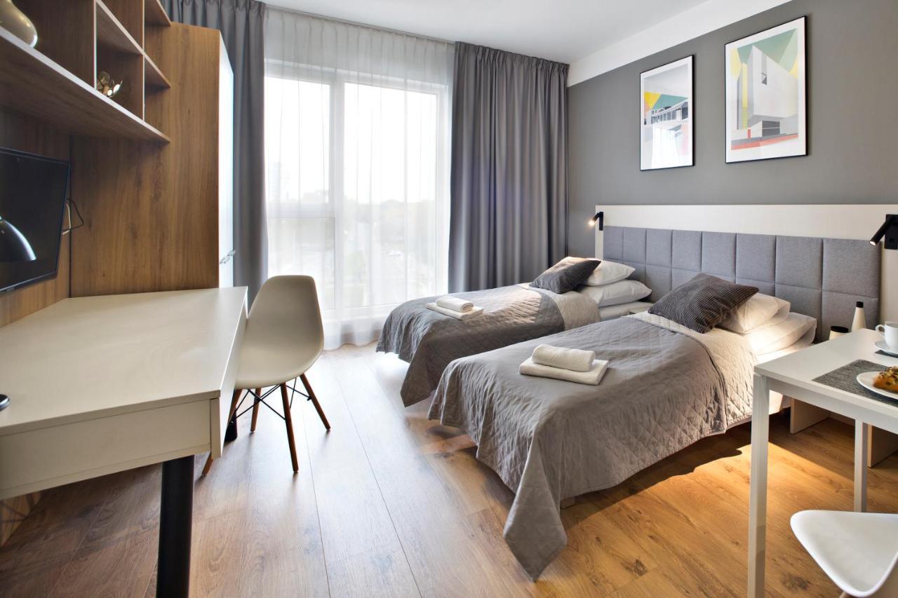 Wolska Serviced Apartments Varsavia Esterno foto