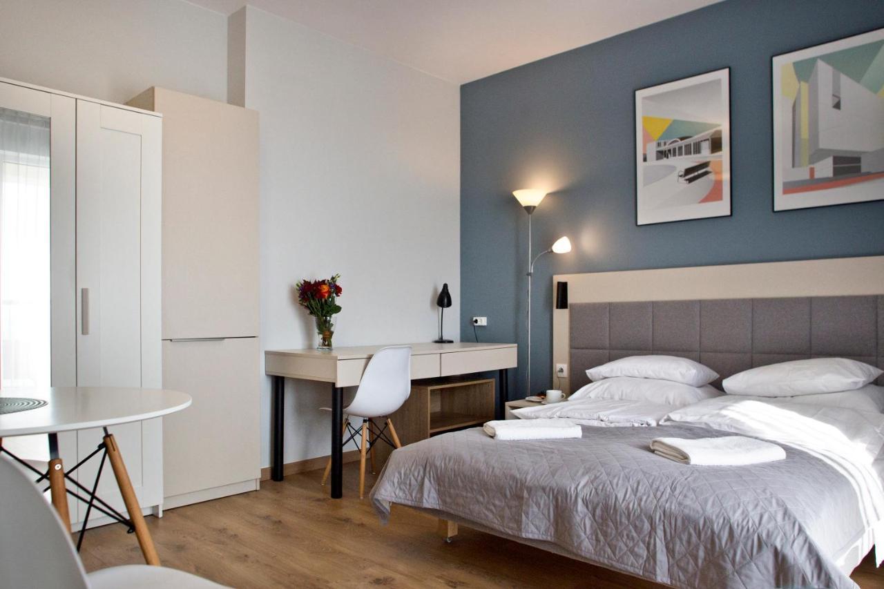 Wolska Serviced Apartments Varsavia Esterno foto