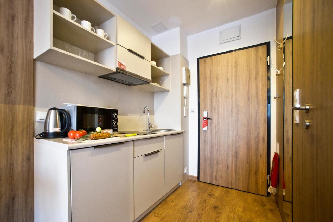 Wolska Serviced Apartments Varsavia Esterno foto